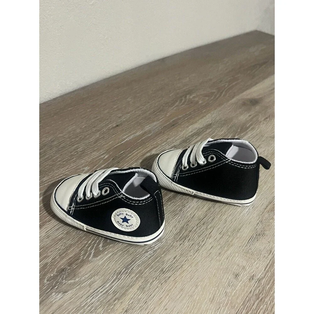 Baby Infant Unisex Classic Canvas Crib Sneaker Shoes, Size 1 (0-6 Months) NEW